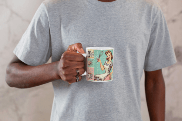 Mugg med Retro Köksmotiv – Färgglad 50-talsinspirerad Design - Bild 2
